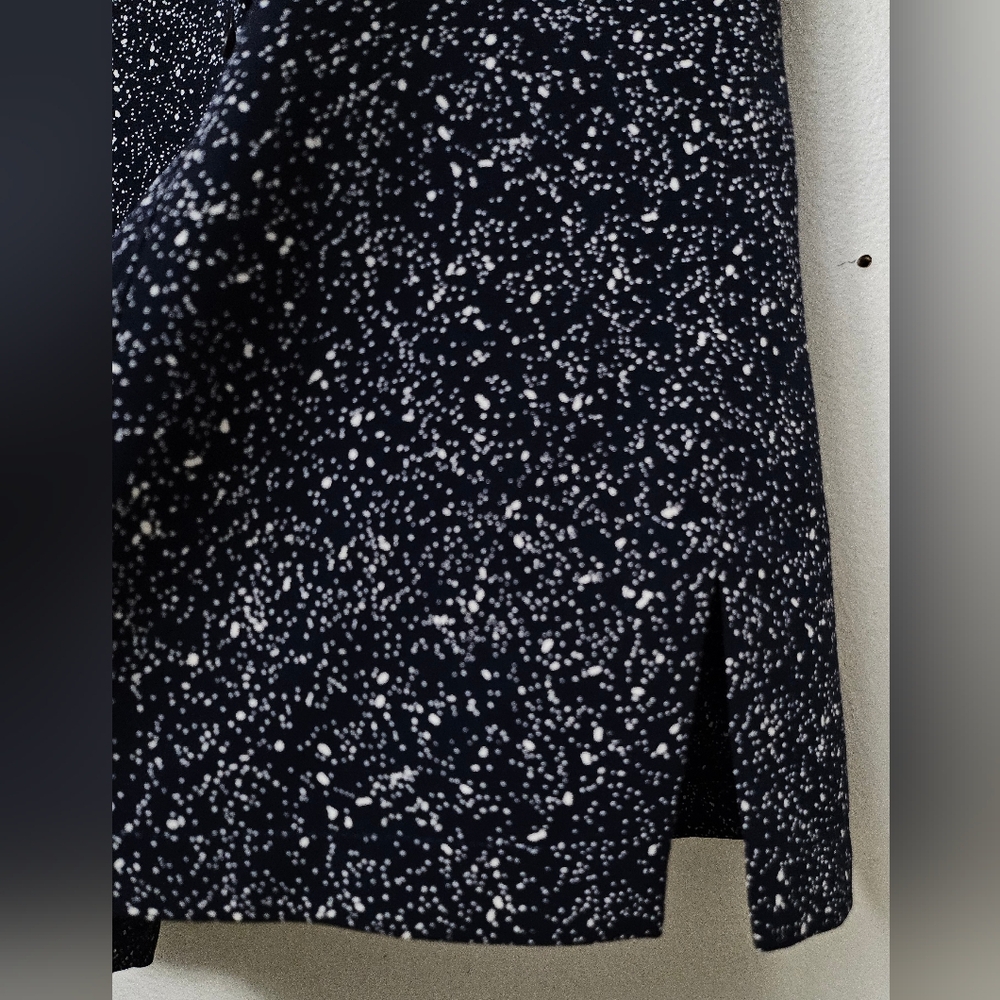 Rodier Blouse Button Up Navy Blue V-Neck Side Slits Sz L France - Picture 4 of 10